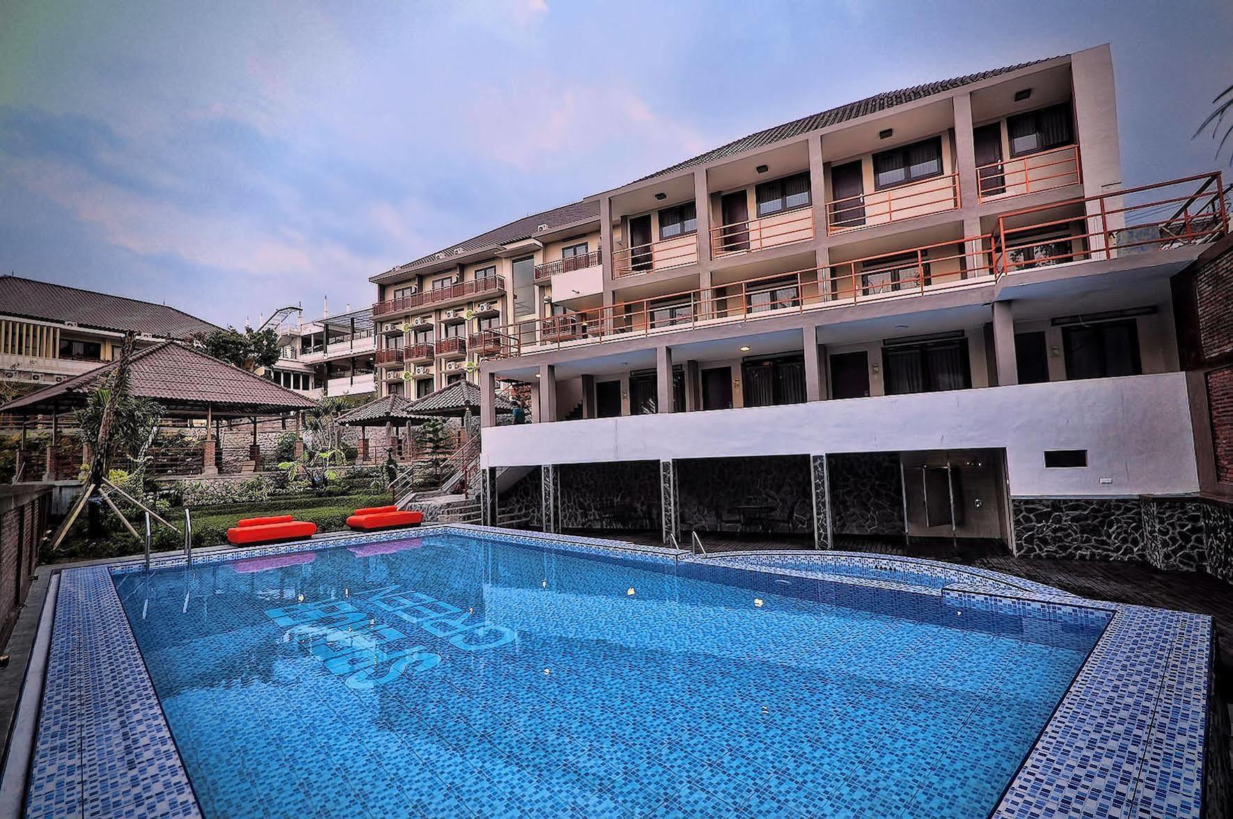 Spencer Green Hotel Batu  Dış mekan fotoğraf
